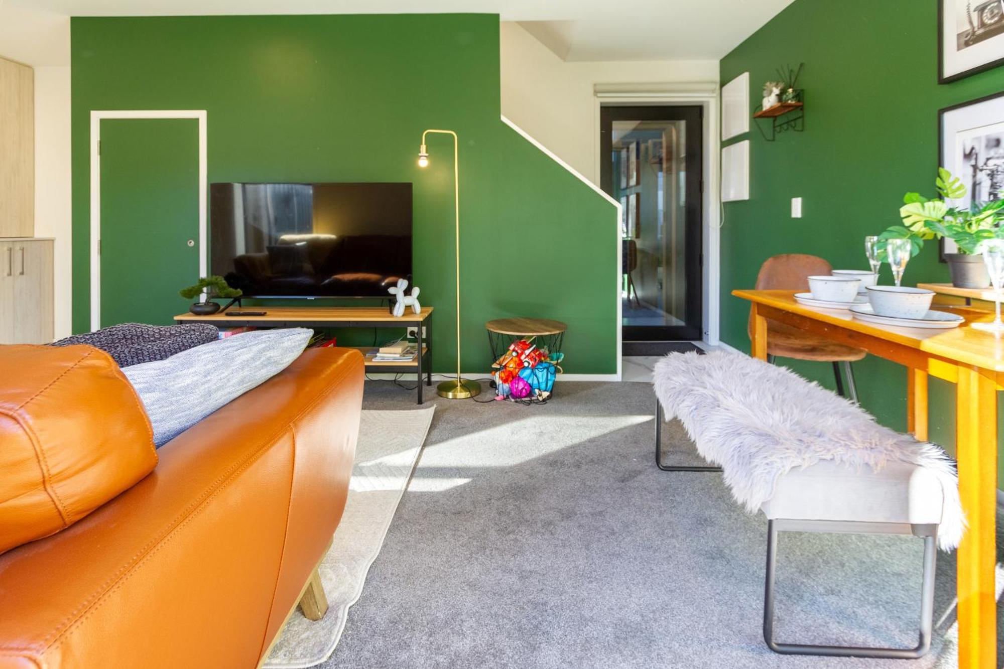 Gorgeous In Green - 2 Bed Central Oasis W/King Bed Christchurch Exterior photo
